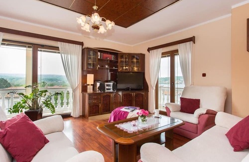 Soline House | Beachfront flat in Soline with sea view