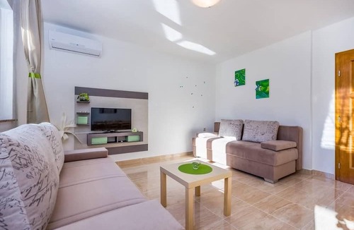 Dramalj House | House in Dramalj with Communal Pool
