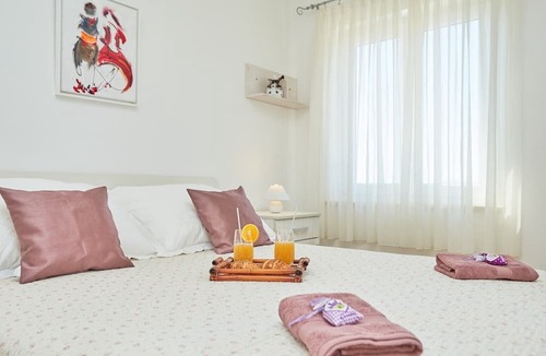 Montovjerna House | Villa Kate Dadic