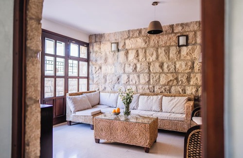 Babin Kuk Villa | City Beach Villa with Pool and Sea View