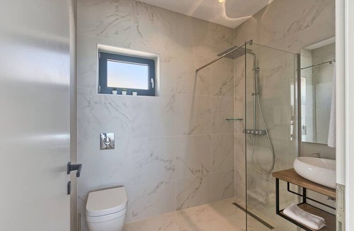 Ripenda Kosi Villa | VILLA ULTIMA - luxury villa with a sea view