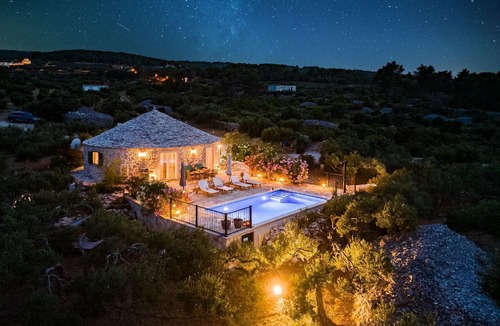 Supetar House | Villa Heritage