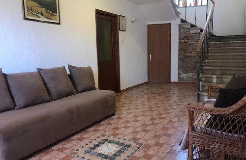 Grabri House | Holiday House with fireplace in the town of Roc