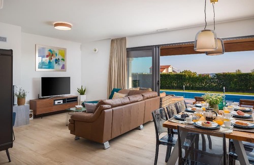 Rudine House | Villa "Cvita" with own pool