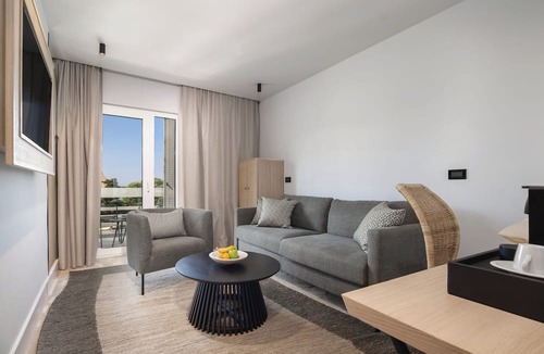 Hvar Old Town Hotel | Beach Bay Hvar Hotel