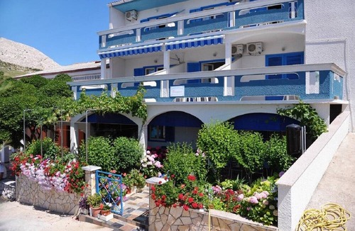 Metajna Apartment | Draga - 15 m From Pebble Beach - A4