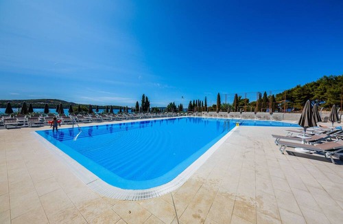 Seget Donji Hotel | Hotel Medena Budget