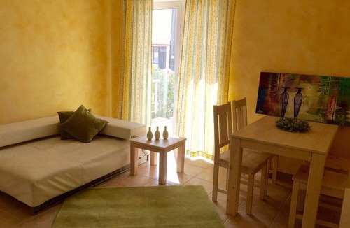 Novigrad House | Holiday Apartment in Novigrad with Private Parking