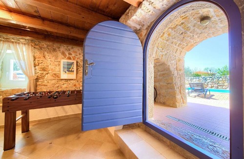 Garica House | Stone villa Margaret with pool and special flair