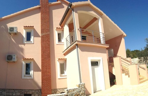 Bibinje Apartment | Generous holiday apartment Lolinka Bibinje