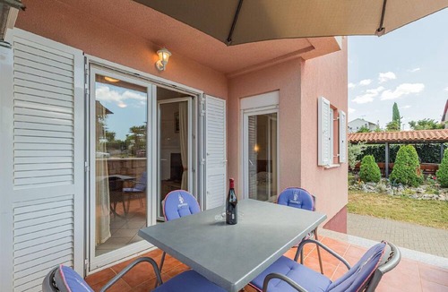 Dajla Apartment | Holiday apartment Villa Pinta with a large garden