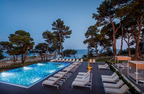 Suha Punta Hotel | Valamar Carolina Hotel & Villas