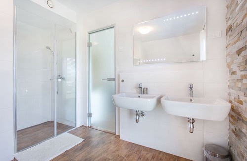 Medvode Apartment | DOMOVOJ apartments, Mountain view apartment, between Ljubljana and Bled