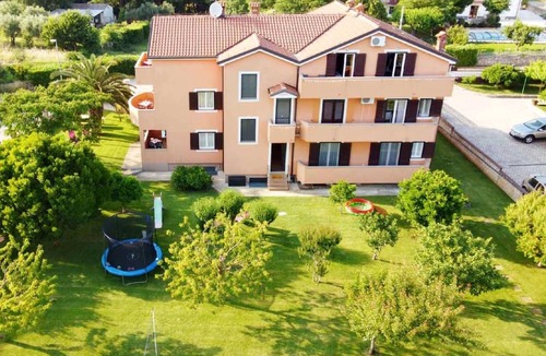 Zambratija Apartment | Holiday flat Anita 1 Umag-Zambratija with garden