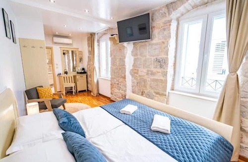 Old Town Hotel | Lucija&Luka Luxury rooms Split