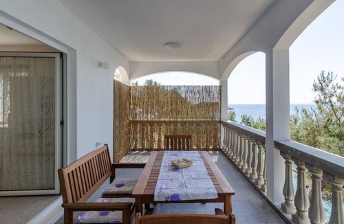 Prizba Apartment | One bedroom apartment near beach Prižba, Korčula (A-23708-c)