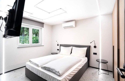 Seca Apartment | Marina Apartment with Terrace Burin 100