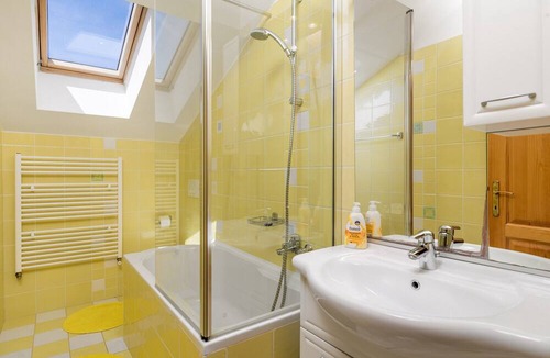 Milohnici Villa | Pool Suite Glavotok 2 at Krk Island
