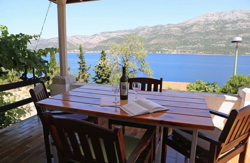 Medvinjak Apartment | Charming apartment for two in Korčula