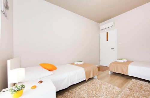 Solin Villa | Homerez - Spacious Villa in Solin, Private Pool