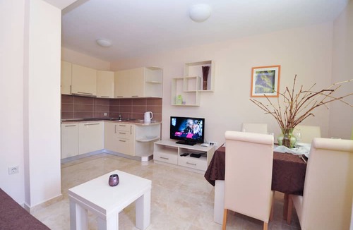 Potocnica Hotel | Lastura Aparthotel & Mobile Homes