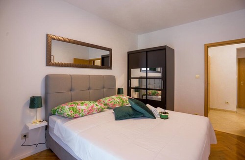 Podstrana Apartment | Apartment Vesna near beach with balcony