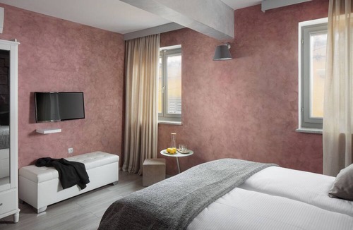 Labin Hotel | Mirakul Residence