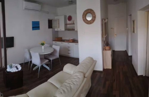 Grebastica House | Holiday Home Sunny Retreat