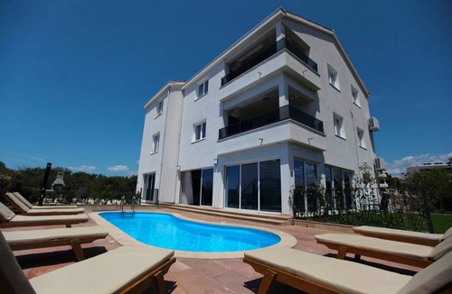 Businci Villa | Luxury Seaside Villa PIA Ground Floor