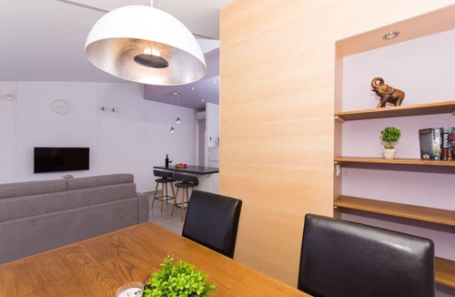 Seget Vranjica Apartment | LUXURY 2 BEDROOMS, 2 BATHROOMS APARTMENT WITH WHIRLPOOL AND SAUNA