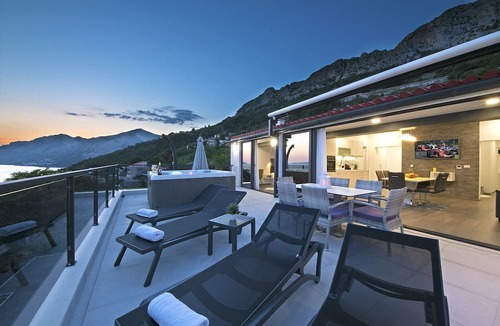 Brela Apartment | Apartments Villa Nadalina Deluxe