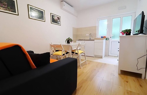 Polace Apartment | Apartments Nodilo