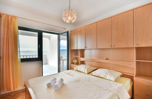 Podstrana Apartment | Awesome apartment in Podstrana with WiFi