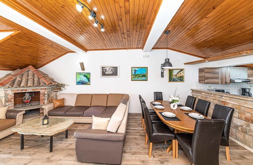 Kastel Stafilic Apartment | Amazing apartment in Kastel Stafilic with sauna