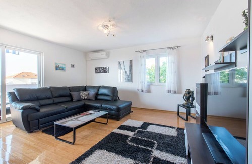 Znjan Apartment | Apartment Gorana (45091-A1) - Split