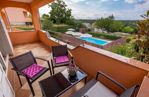Viskovo Apartment | Awesome apartment in Kastav with swimming pool