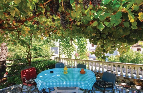 Lovran Apartment | Pet friendly apartment in Lovran with WiFi