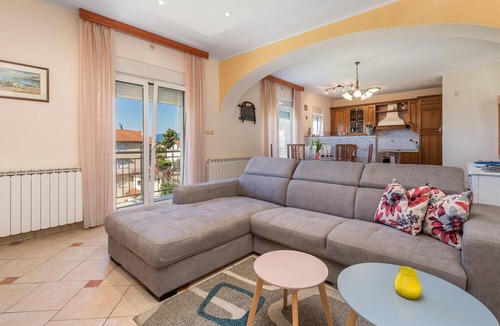 Marcelji Apartment | Cozy apartment in Viskovo with WiFi