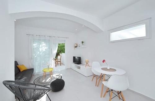 Zadar Apartment | Beautiful Studio near beach in Zadar Diklo