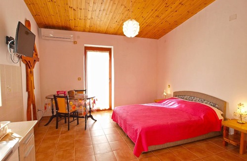 Pjescana Uvala Apartment | Apartment Zeljko 750