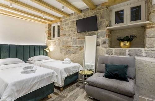 Split Apartment | Luxury Room Miara in Split City Center I
