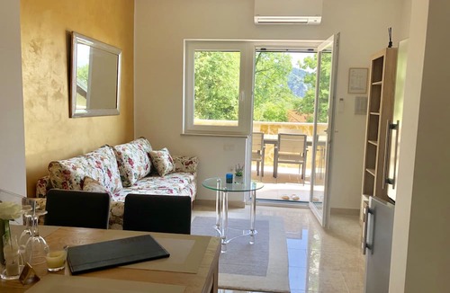 Medveja Apartment | Modern vacation apartment ★ - with panoramic sea views - for families and couples