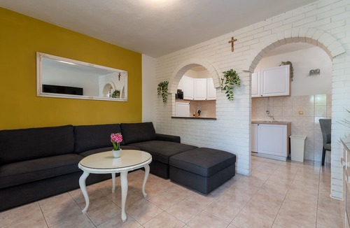 Mastrinka Apartment | GRIGIC 1 - 2 bedroom apartment for 4 persons, 170m from a beach
