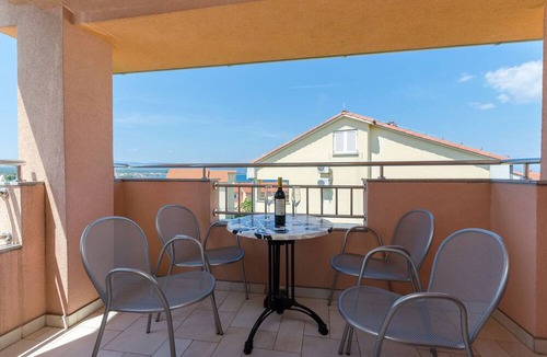 Malinska-Dubasnica Apartment | Apartments Dunja