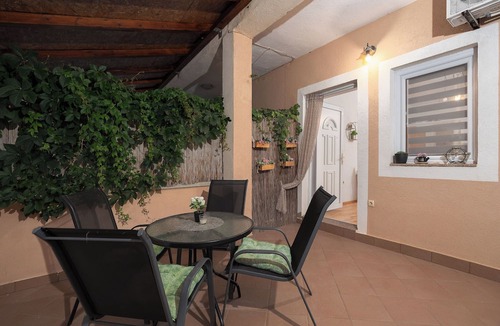 Nin Apartment | Apartments Ivana