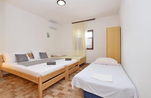 Seline Apartment | Apartment and Rooms Mila