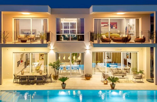 Bibali House | Ferienvilla "Monte Bibali" mit Infinity-Pool by Interhome