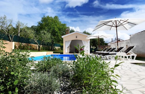 Vizinada House | mit Privatpool für 6 Personen ca. 130 m² in Markovici, Istrien (Binnenland by Interhome