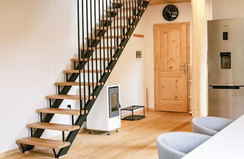 Idrija House | Adorable 4-bedroom country house in privat valley