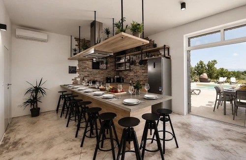 Poljica House | Lovely home in Zerava
